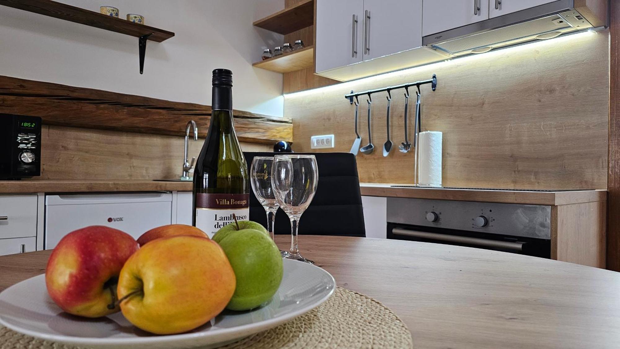 Apartments Beck - Super Central Sombor Eksteriør billede